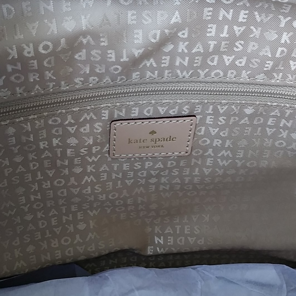 Kate Spade South of Border Medium Harmony Chevron Red and White Tote Bag - Picture 14 of 16